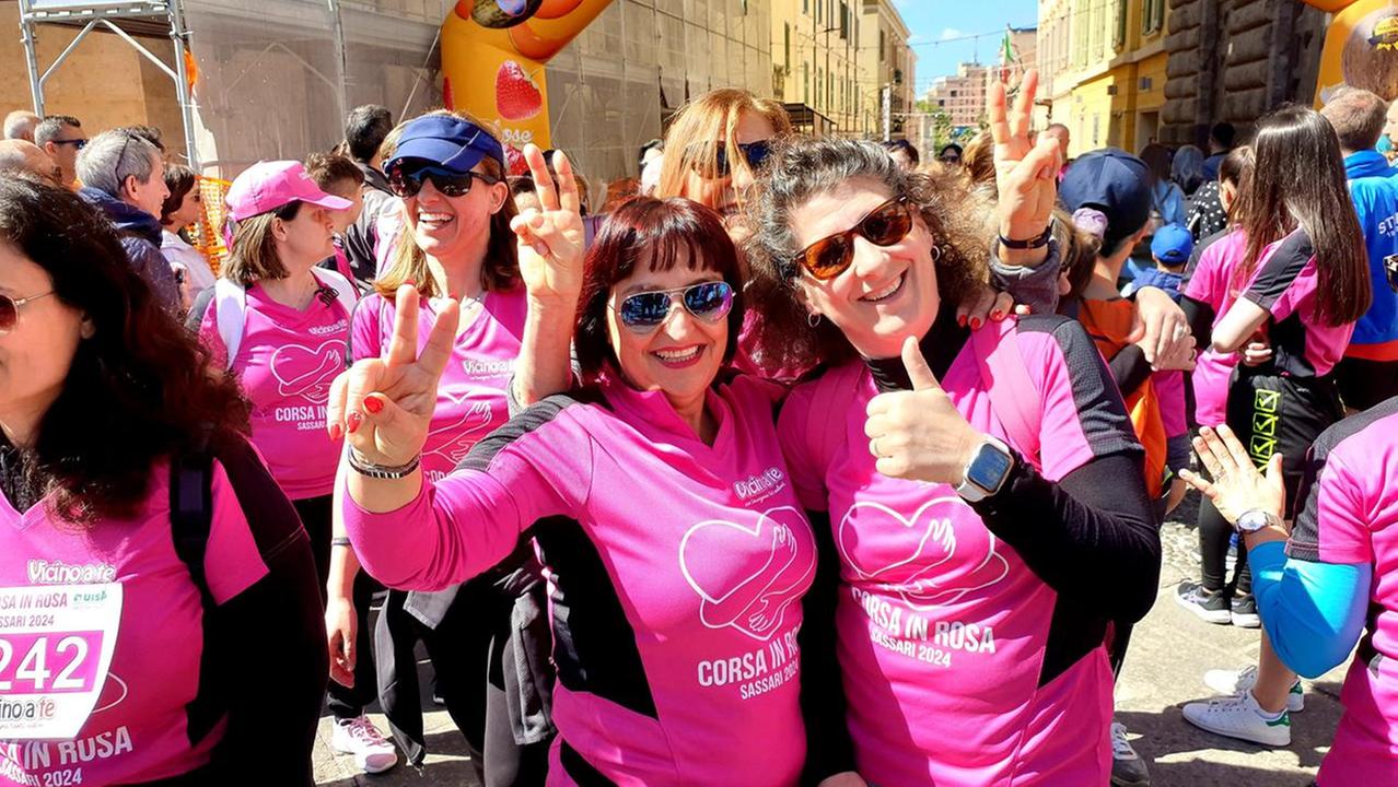 Sassari, in quattromila per la “Corsa in rosa” contro la violenza di genere