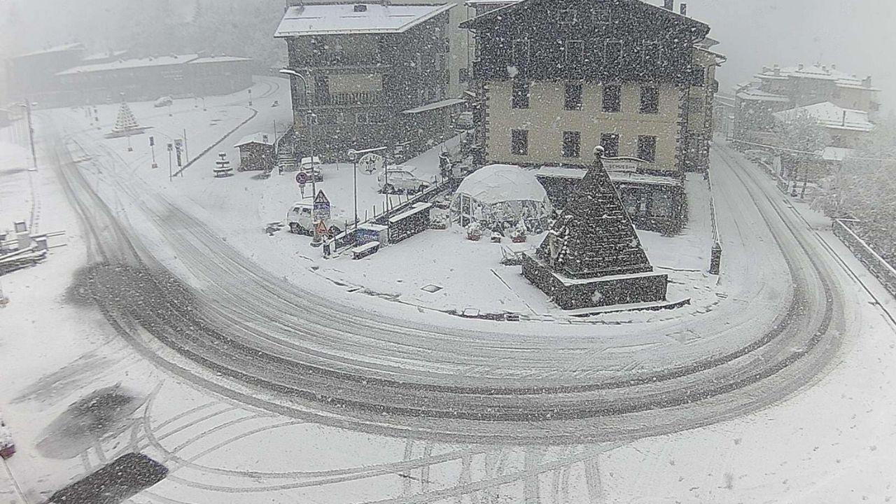 La neve di fine aprile sull'Appennino toscano