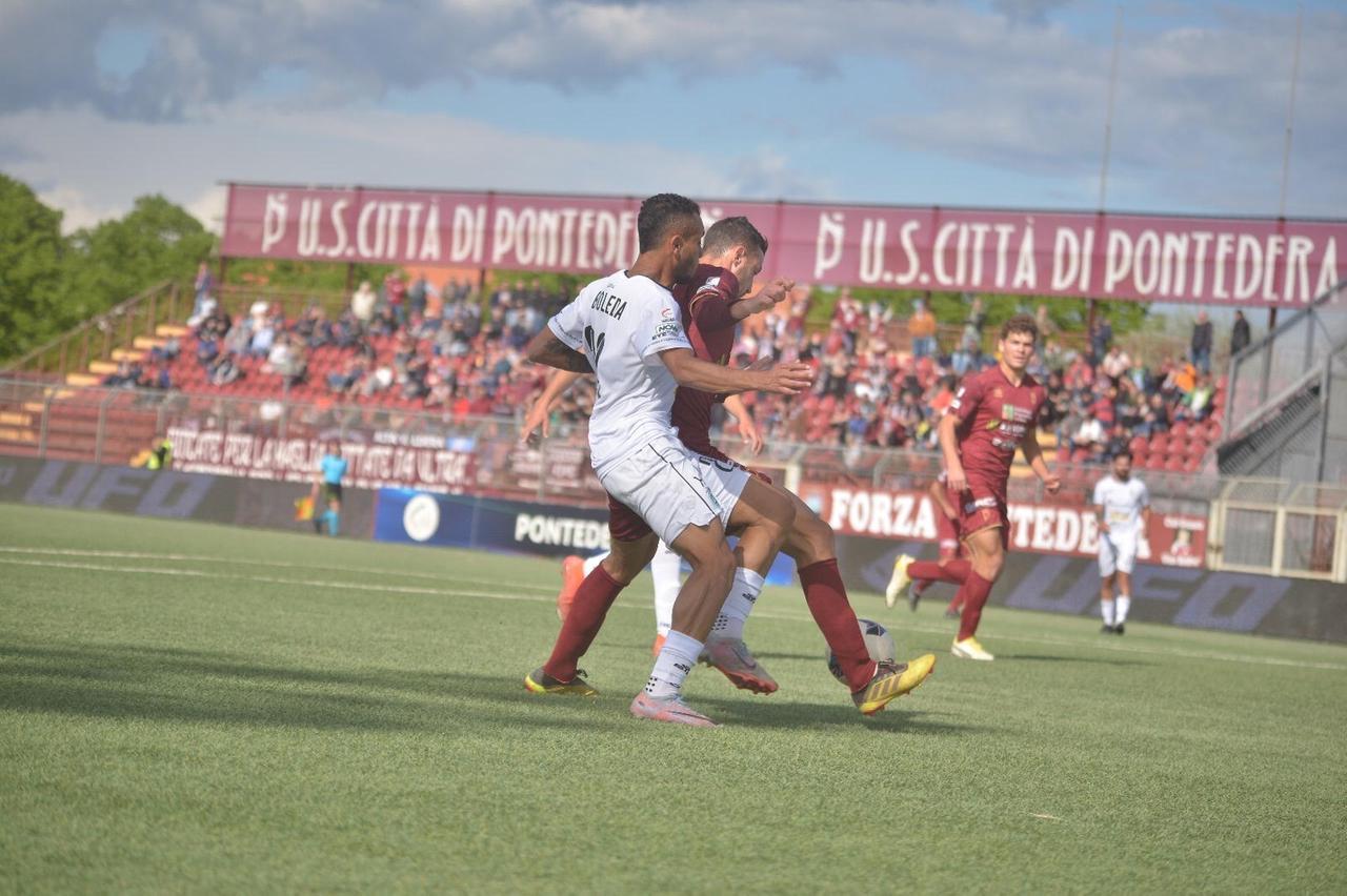 Il Pontedera non sfonda contro l’Olbia: 2-2