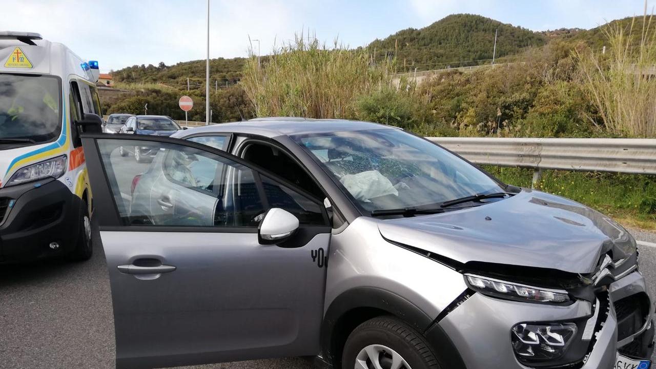Una delle auto incidentate
