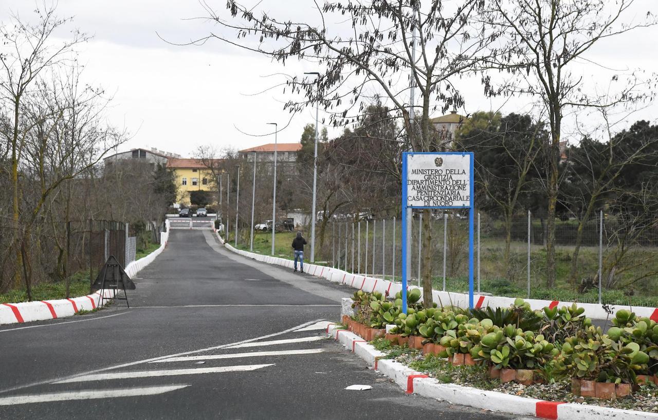 «Nuoro, no ai detenuti psichiatrici nel carcere di Badu ’e Carros»