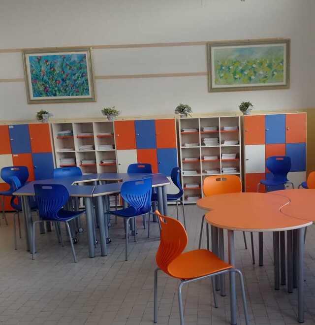 Comacchio, il sorriso della maestra Donatella illuminerà ancora la “sua” scuola