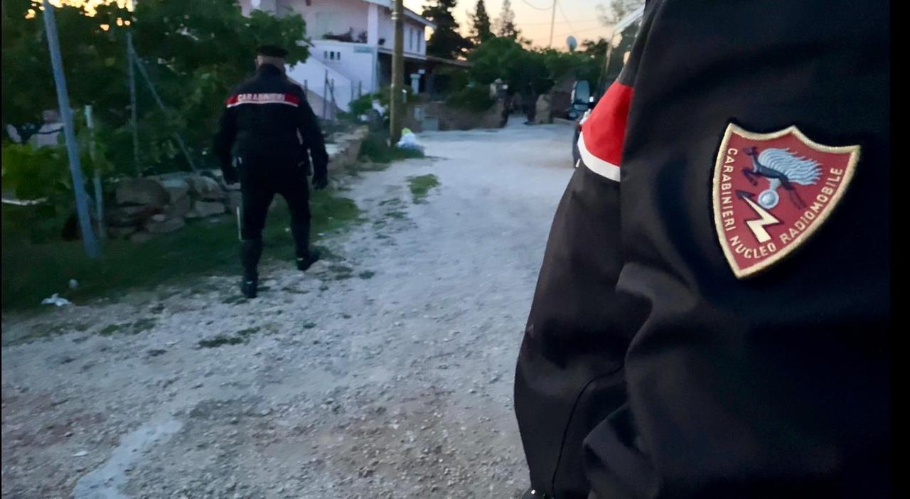 Rapina in un market della Caletta, arrestato un 22enne