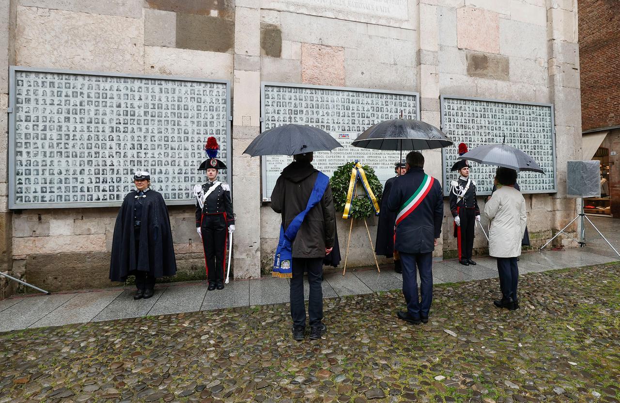 Liberazione di Modena, celebrato il 79° anniversario: corone nei luoghi della Memoria