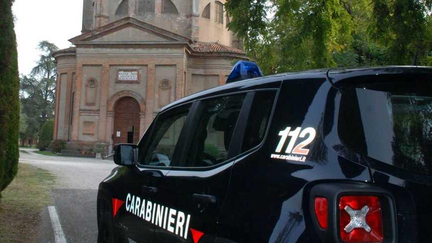 San Biagio, ubriaco minaccia la ex compagna e aggredisce i carabinieri