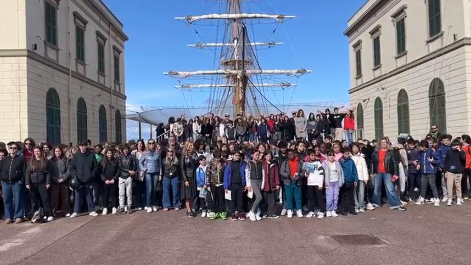 “Il Mare, le Vele”, premiati all’Accademia gli studenti che hanno vinto il concorso: tutti i nomi – Video