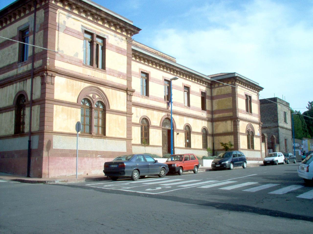 
	Il municipio di Bosa

