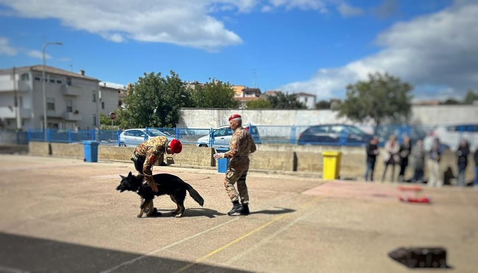 Irgoli, studenti a lezione di legalità dai carabinieri