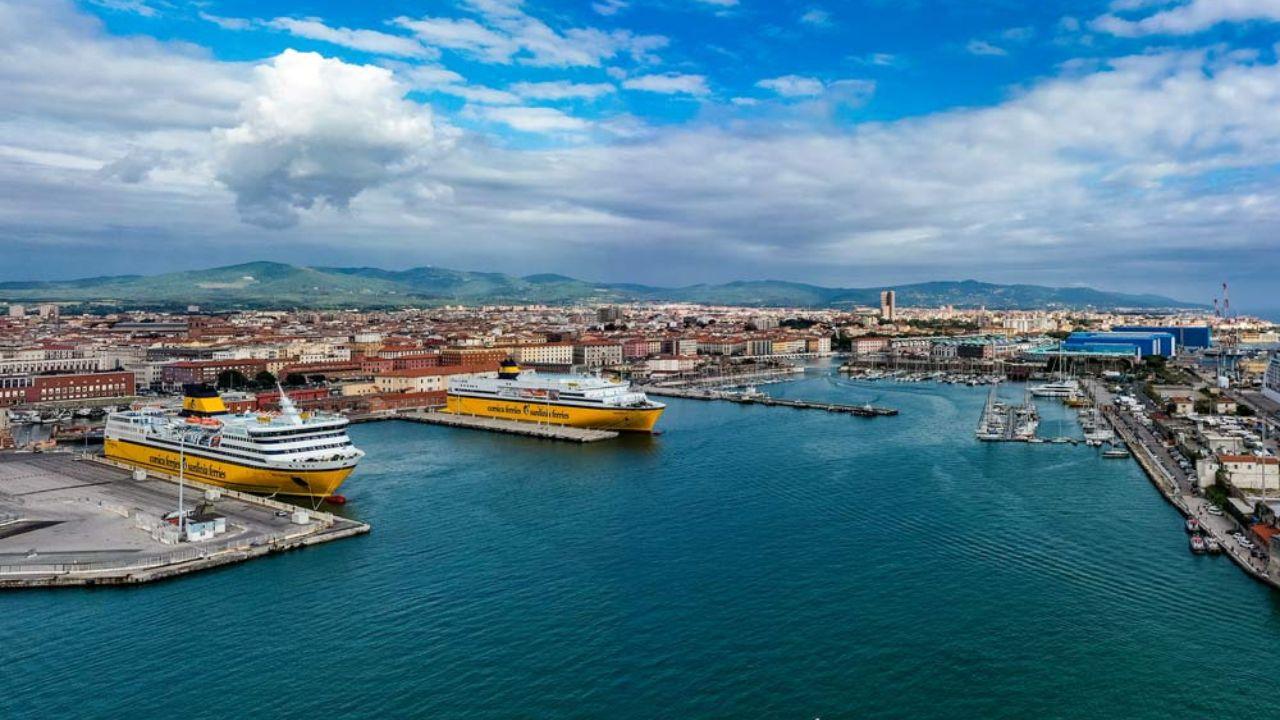 
	Il porto di Livorno

