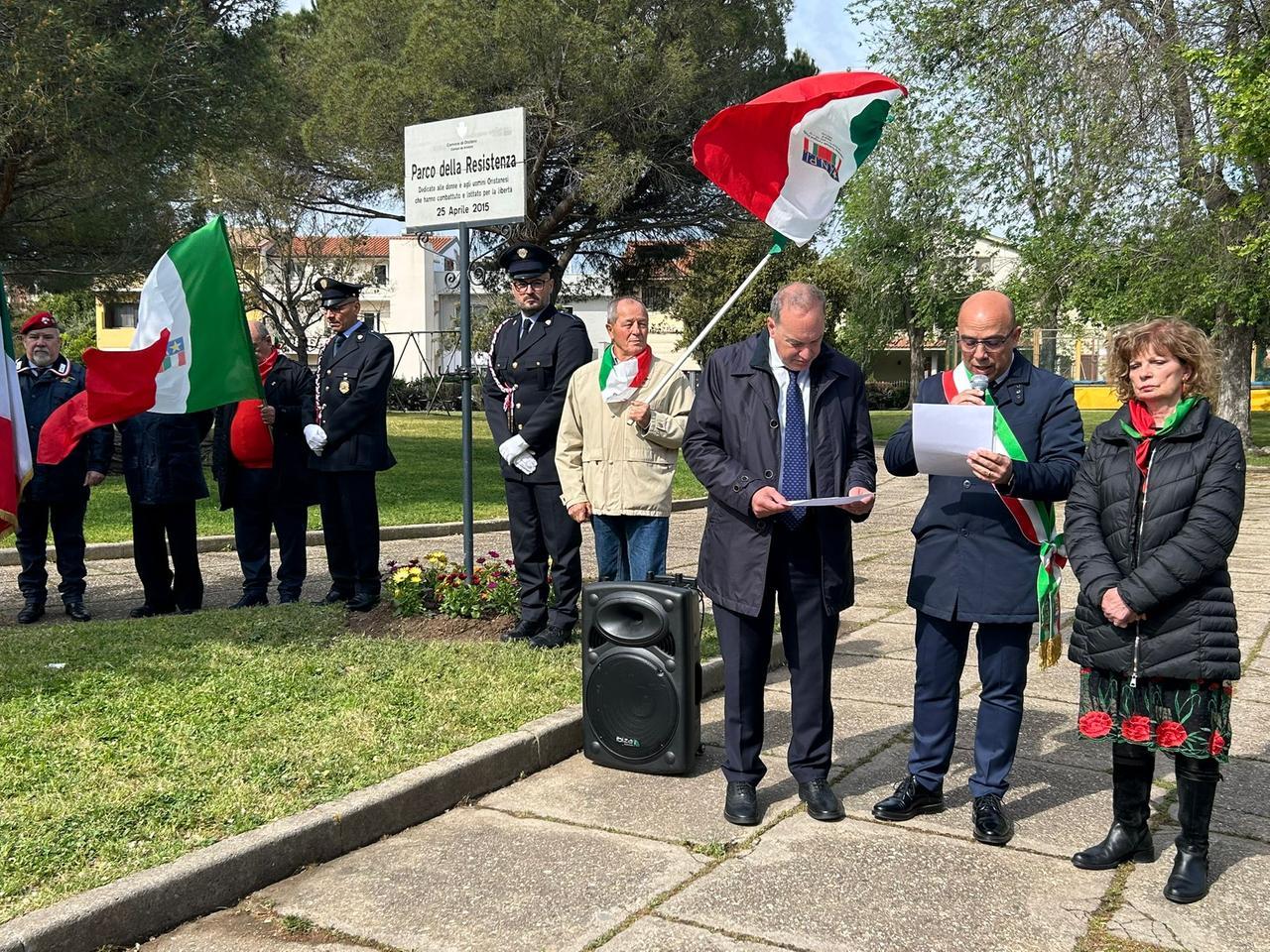 
	La cerimonia per il 25 Aprile al Parco della Resistenza

