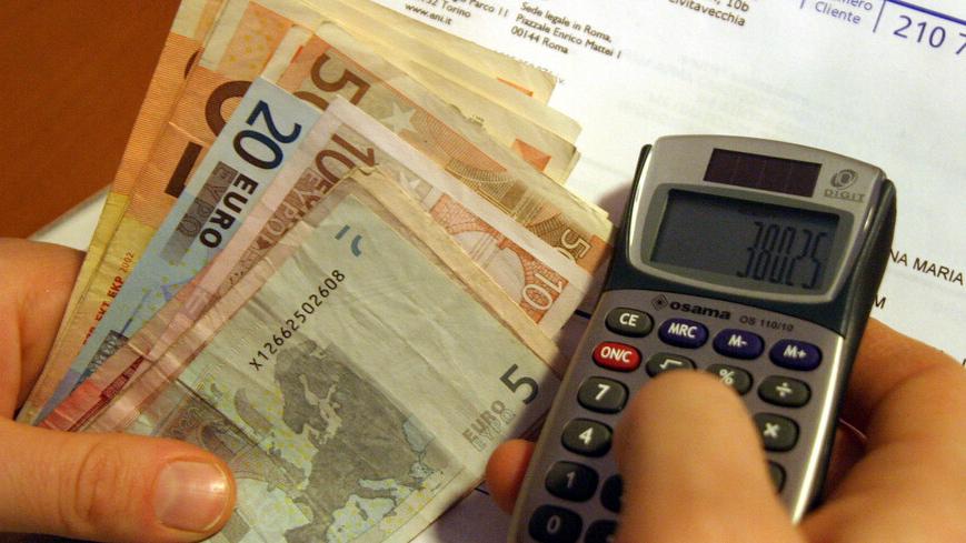 Modena, la denuncia: «Bollette da diecimila euro» 