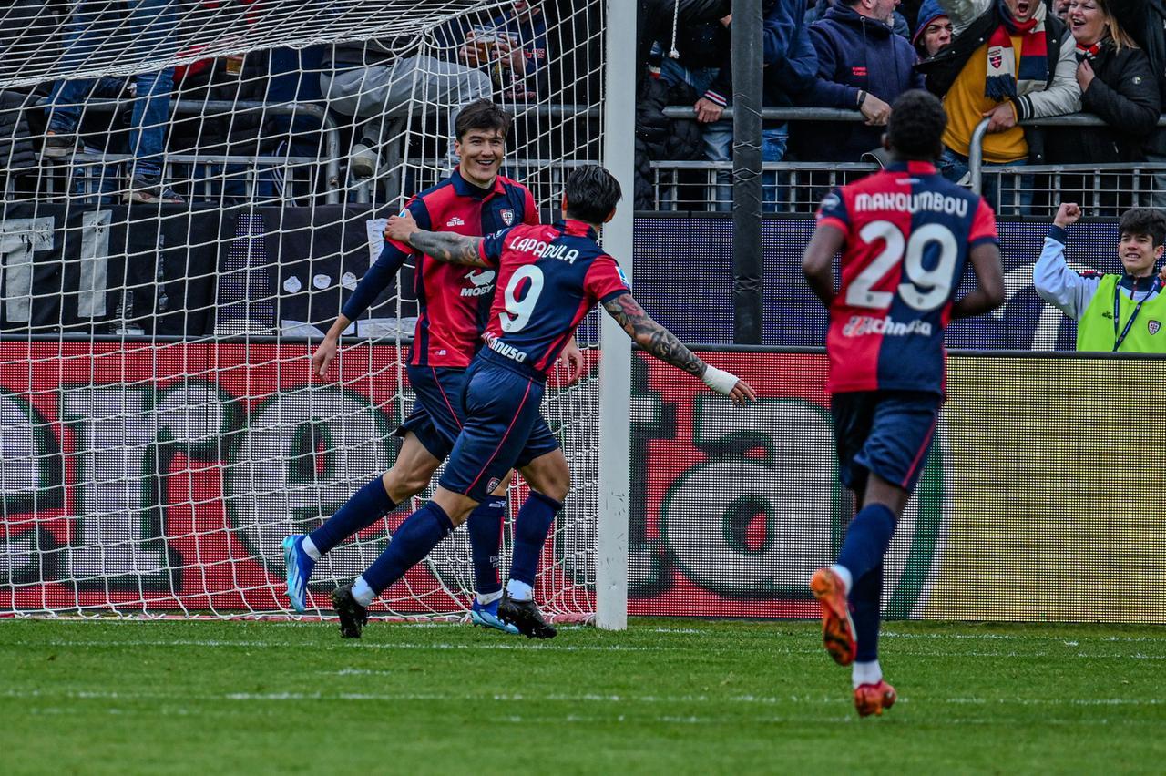 A Genova il Cagliari cala la carta degli ex Eldor Shomurodov e Gianluca Lapadula