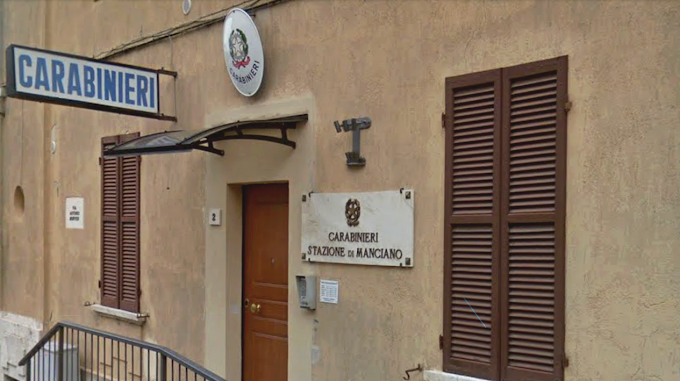Manciano: investe un ciclista e scappa, poi si presenta ai carabinieri