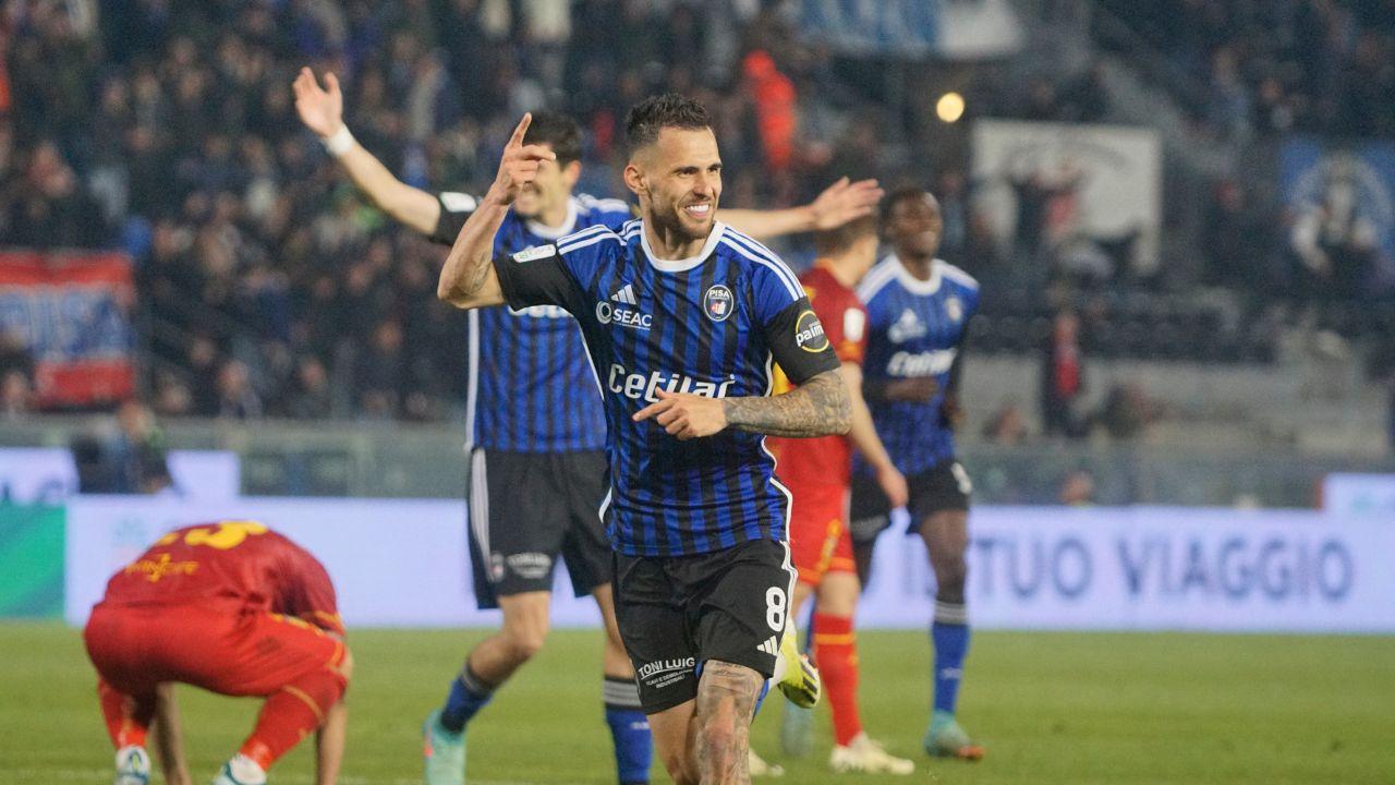 
	Il Pisa rimonta da 0-2 a 2-2 col Catanzaro all'Arena Garibaldi

