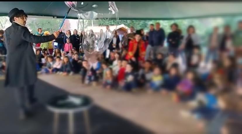 L’esibizione di un artista di strada nella passata edizione del San Carlo Buskers Festival