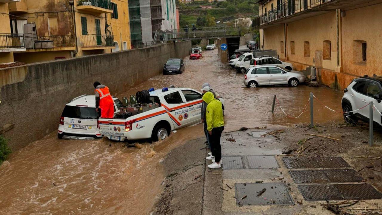 Maltempo all’Isola d’Elba: strade come fiumi a Rio Marina – Video