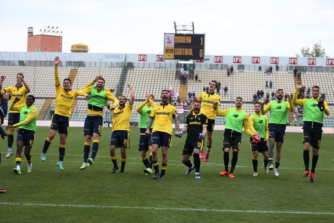 Calcio Serie B Modena, Finalmente! I Canarini Tornano Alla Vittoria ...