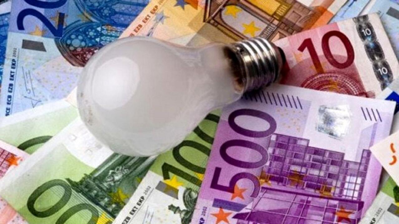 Bollette energetiche e fine delle tutele: il rebus delle scelte