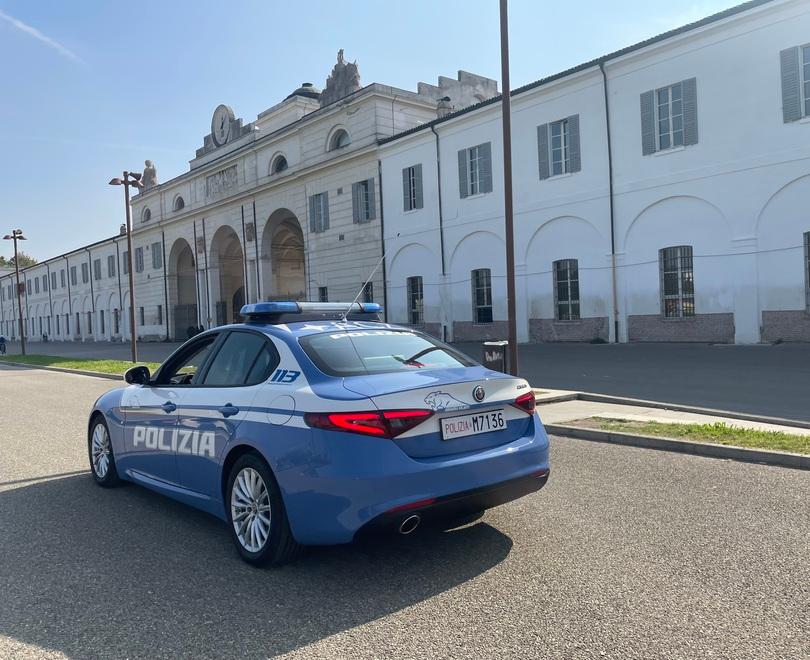 Modena, libero dopo l’aggressione strappa lo zaino a una 15enne<br type="_moz" />
