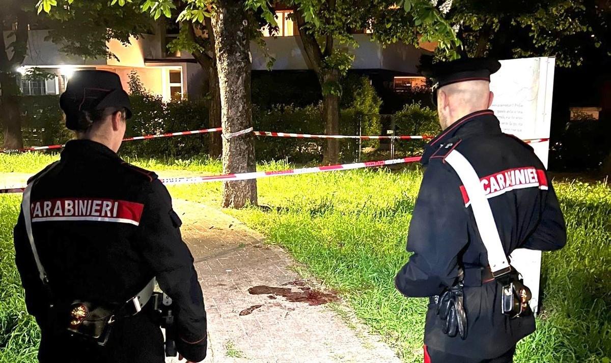 Castelnuovo, accoltellato al parco: 42enne gravissimo, aggressore arrestato