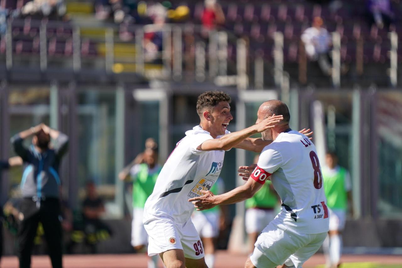 Livorno, finale agrodolce contro la Trestina: vittoria, ingresso nei playoff e contestazione