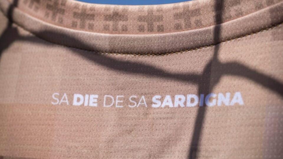 Cagliari, una maglia speciale per Sa Die de sa Sardigna