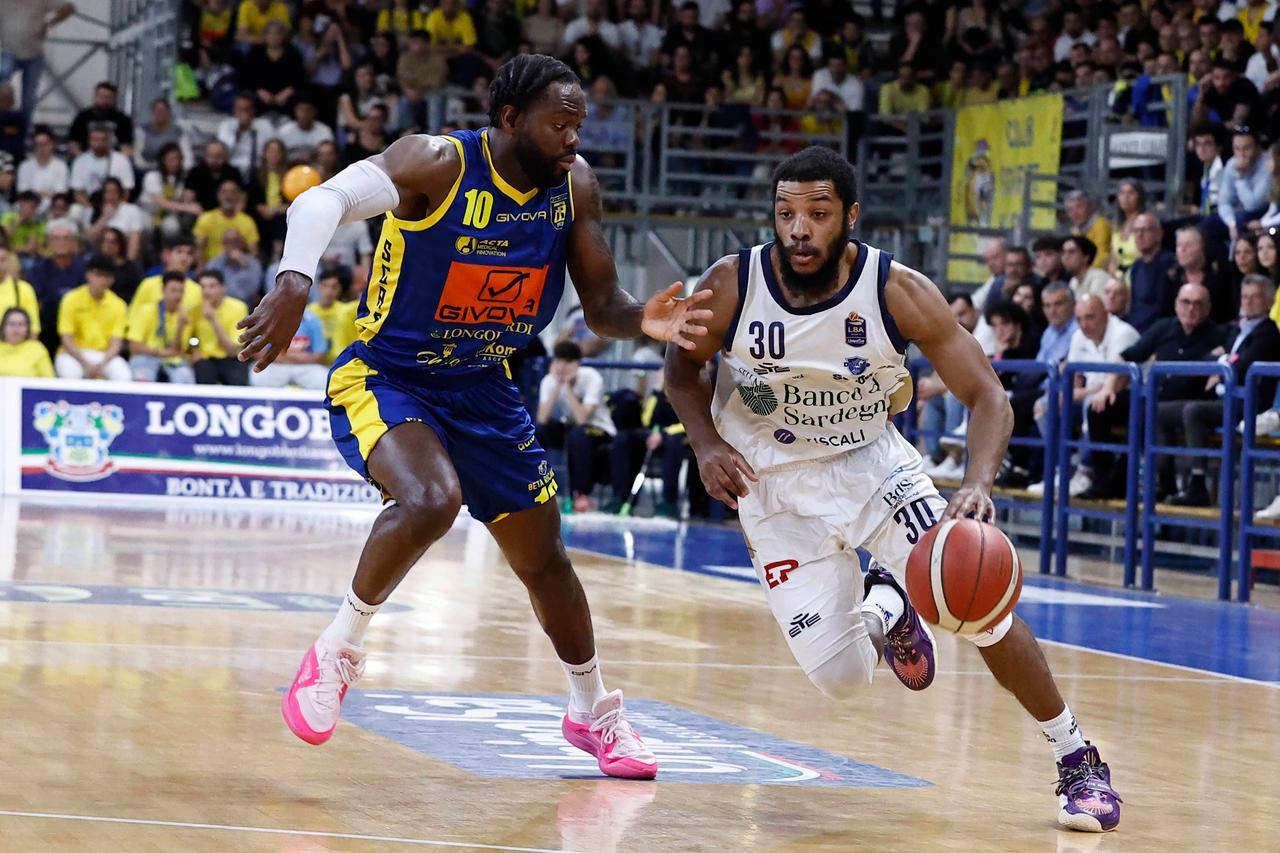 
	<strong>Brandon Jefferson</strong>

