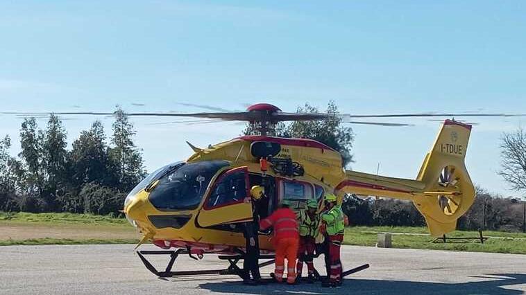 L'odissea di una bimba di 5 anni, in elicottero da Sassari a Cagliari per operare un’appendicite 