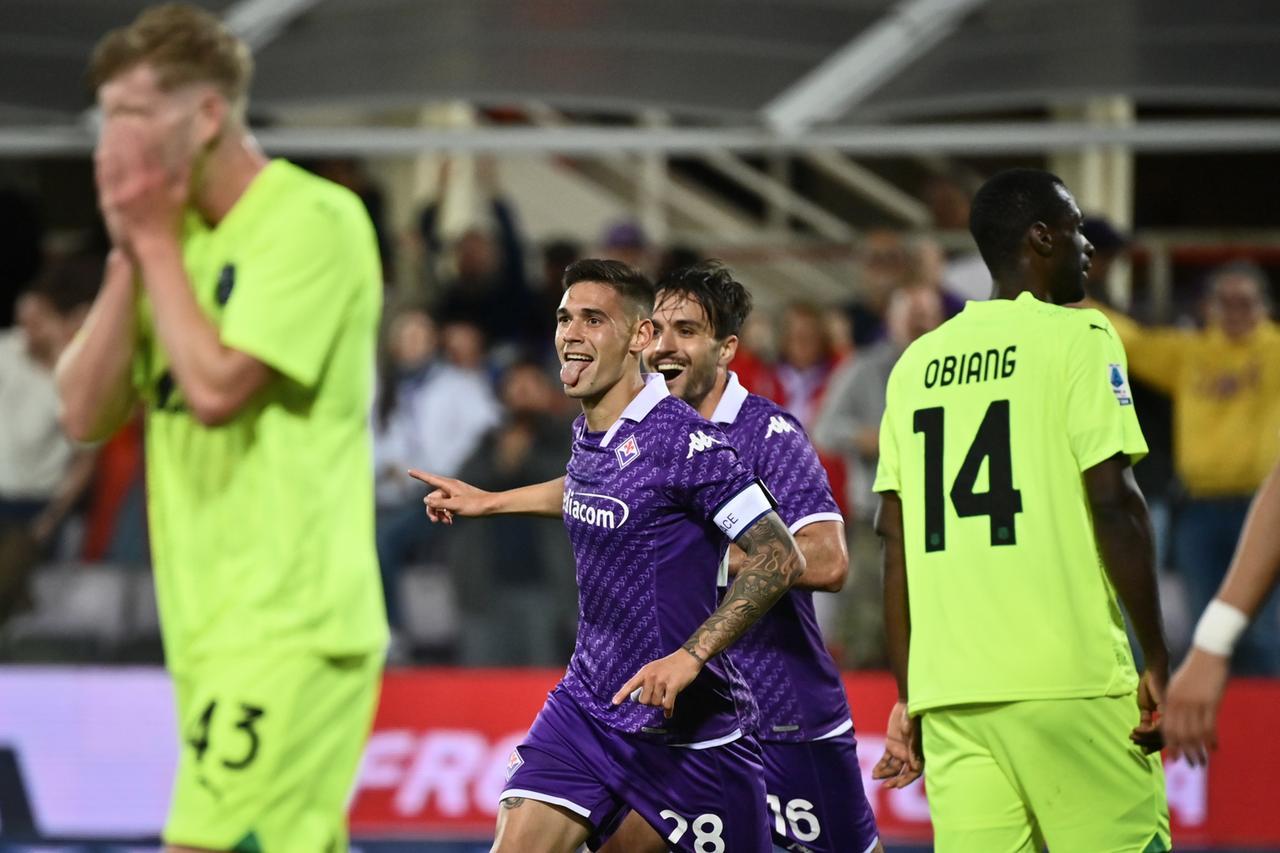 Sassuolo travolto a Firenze: la B si avvicina