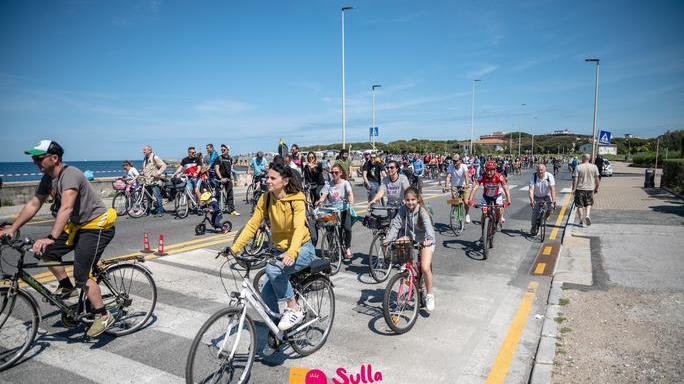 A Livorno torna Bimbimbici la pedalata per grandi e piccini