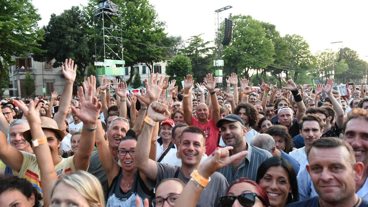 Lucca Summer Festival, cento posti di lavoro: le figure richieste e come candidarsi