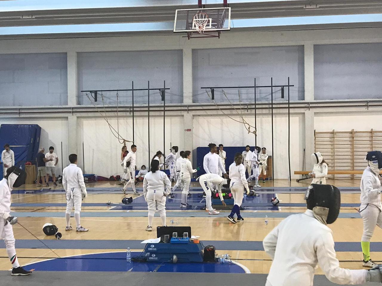 
	Schermidori impegnati in pedana

