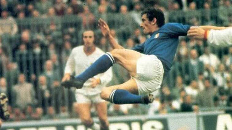 “Gigi Riva amico e mito” con la Nuova