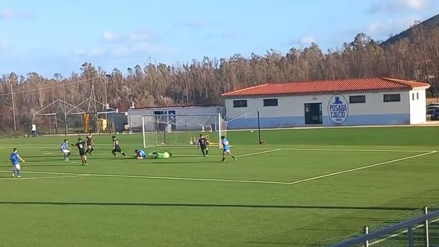 Baraonda nel match Posada-Porto Torres: arbitro accerchiato e partita sospesa al 70’
