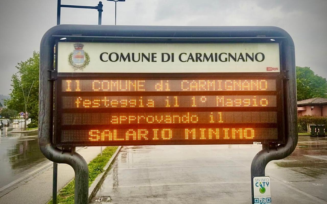 
	Il messaggio apparso sui cartelli all'ingresso del comune mediceo

