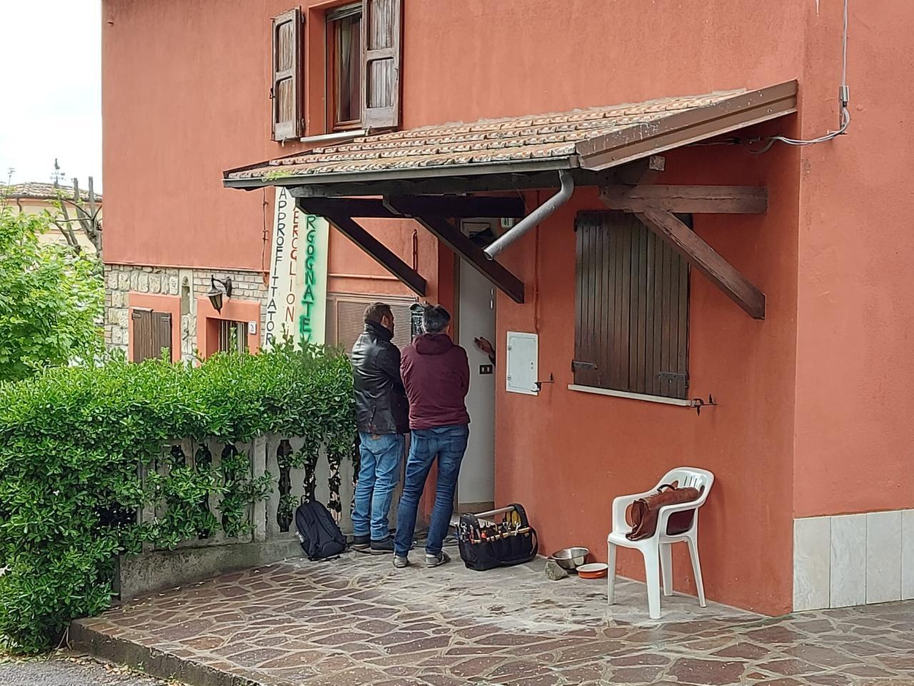 Pavullo, anziano si barrica in casa: intervengono i carabinieri