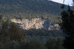 
	Una delle cave (in questo caso la "Grigia") che caratterizzano la collina di Monsummano

