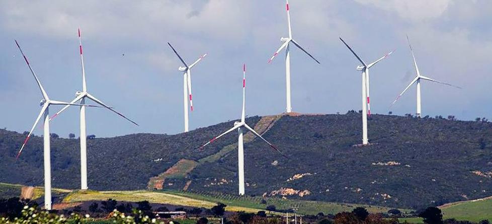 Legge taglia-eolico: i dubbi dei giuristi, i favorevoli e i contrari