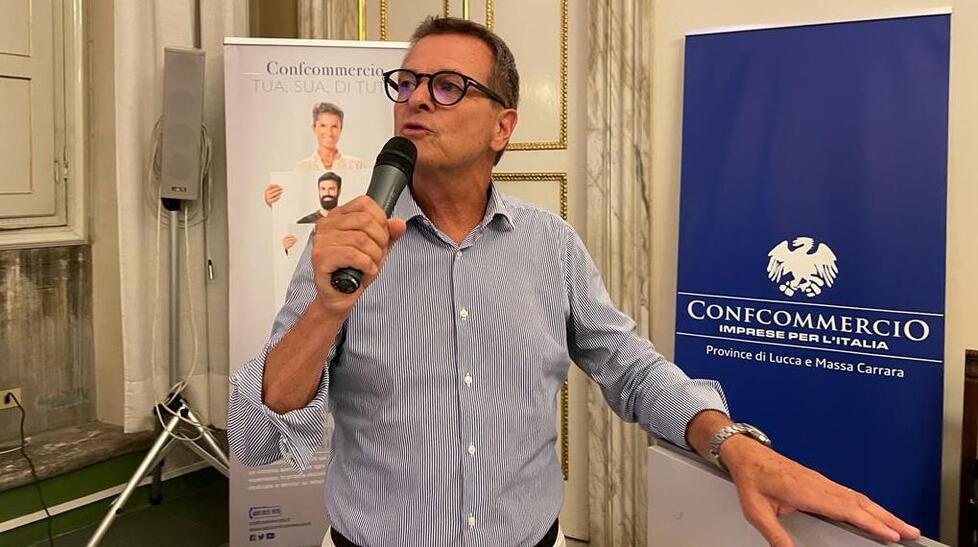 Lucca, il presidente di Confcommercio dopo le chiusure in centro: «C’è ancora tempo per salvare i nostri negozi»
