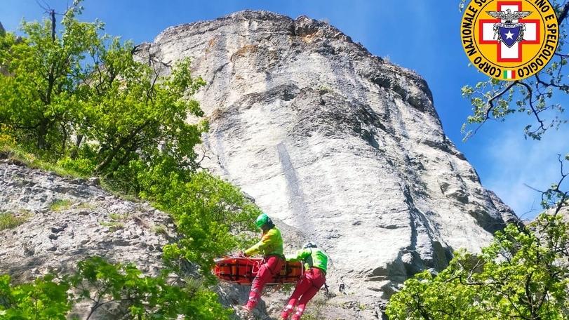 Scivola in arrampicata alla Pietra di Bismantova