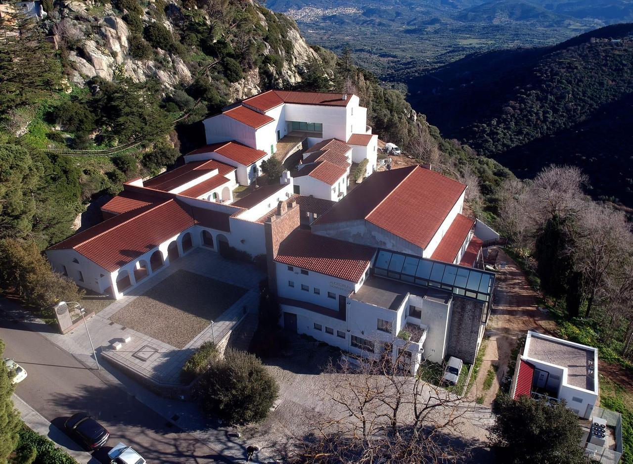 
	Una veduta aerea del Museo del Costume dell'Isre


