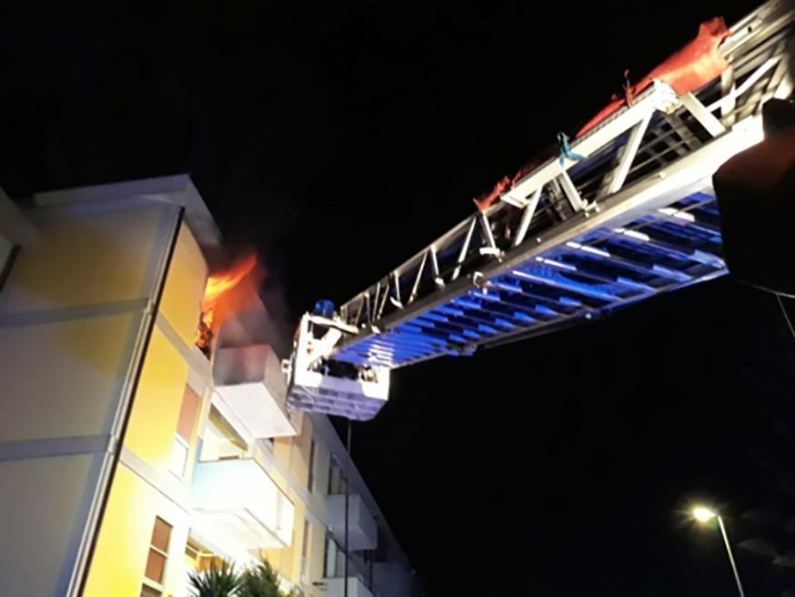 Porto Torres, morì nel rogo a 25 anni per salvare la mamma: disposta una nuova perizia sui reperti