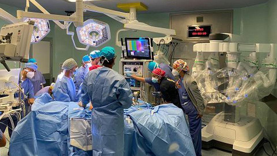 Pisa, medici e sale operatorie private per abbattere la lista d'attesa: anche la chirurgia va in appalto