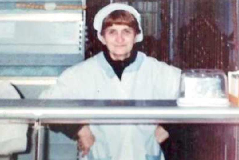 Il cinema, il forno e il bar: Salvatonica piange Mirella