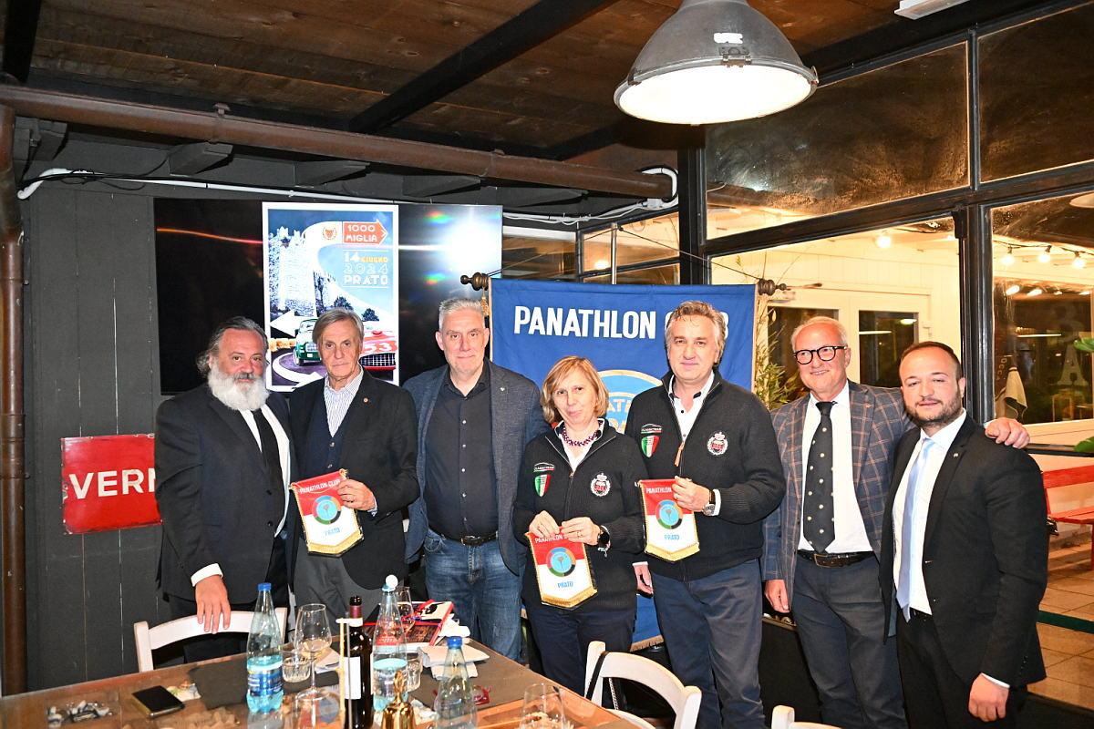 
	La premiazione finale (Foto www.regalamiunsorriso.it)

