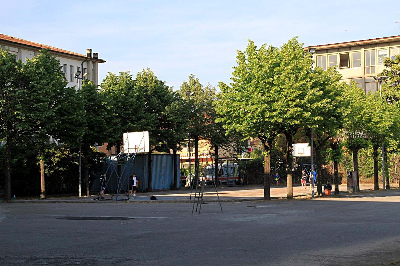 
	Il piazzale dell'oratorio Murialdo di via Marruota (foto Nucci)

