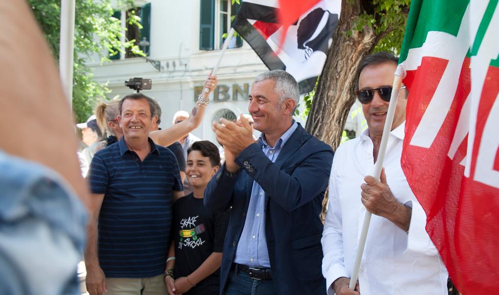 <usng-titolo>Resa dei conti ad Alghero: il centrodestra si spacca</usng-titolo>