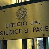 Tassa sulla pubblicità a Ferrara, Poste Italiane si ribella