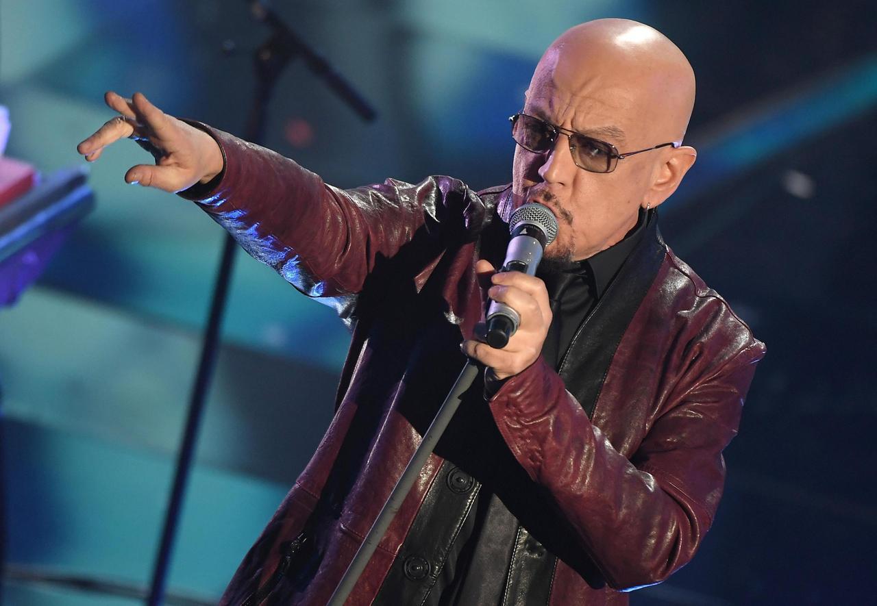 Porto Cervo, Enrico Ruggeri e Martina Colombari protagonisti del Wine festival