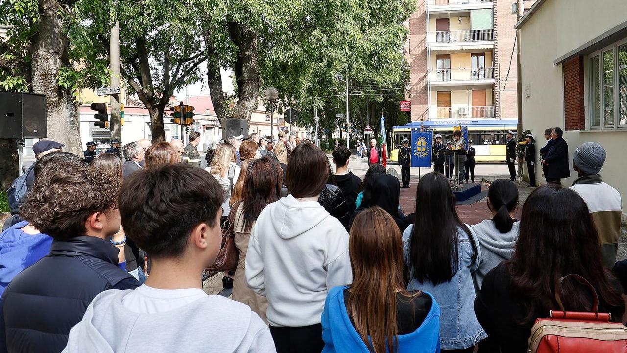 Modena ricorda Aldo Moro e Marco Biagi, vittime del terrorismo